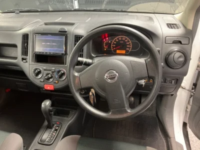 Nissan AD