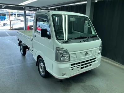 Nissan NT100 Clipper
