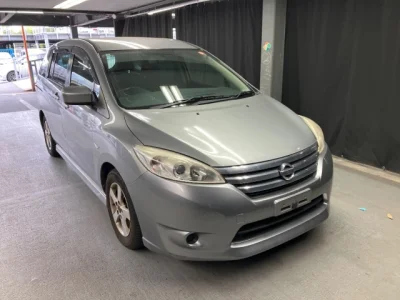 Nissan LAFESTA