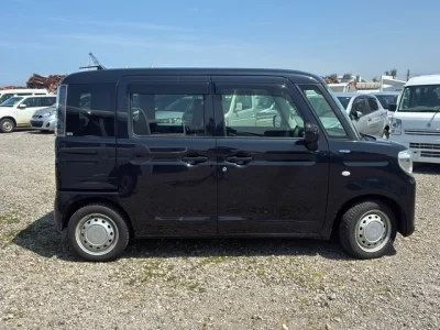 Suzuki Spacia