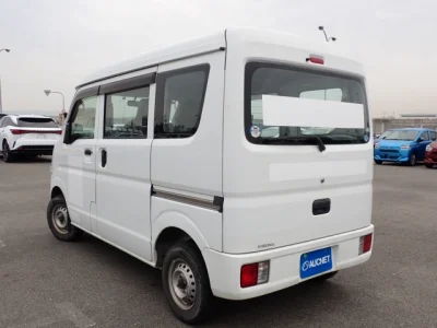 Mitsubishi Minicab Van