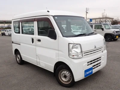 Mitsubishi Minicab Van
