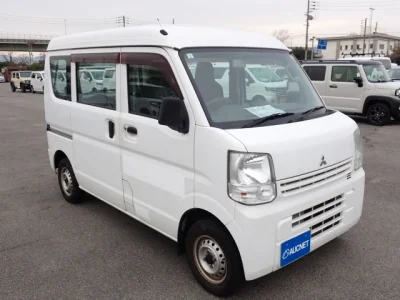 Mitsubishi Minicab Van