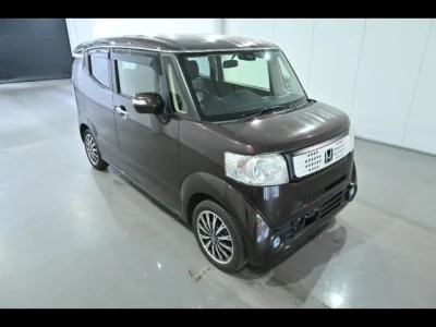 Honda N BOX SLASH