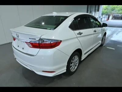 Honda GRACE