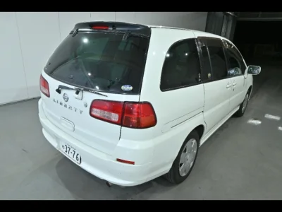 Nissan Liberty