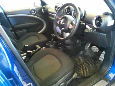 MINI Crossover