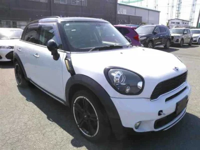 MINI Crossover