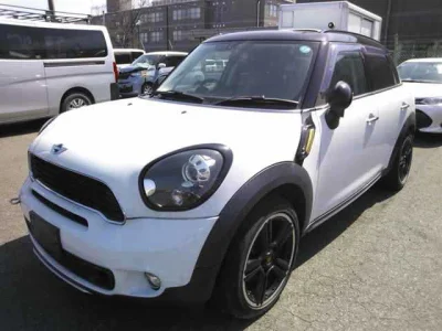 MINI Crossover