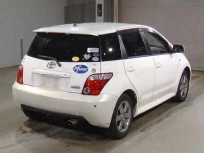 Toyota IST