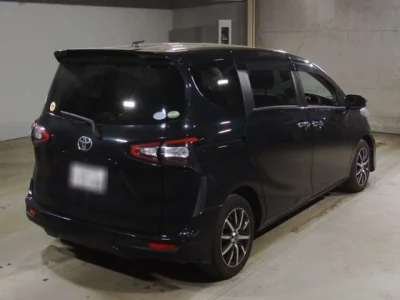Toyota Sienta