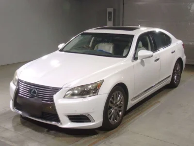 Lexus LS600h
