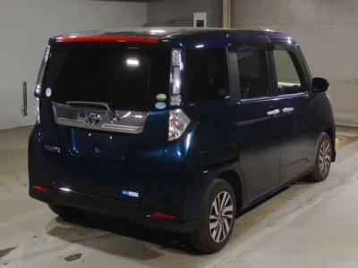Toyota TANK