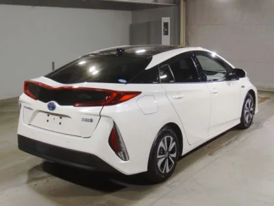 Toyota Prius PHV
