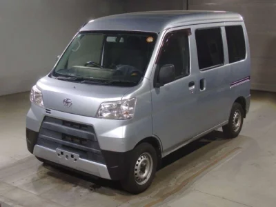 Toyota Pixis Van