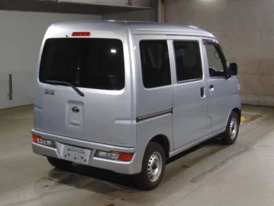Toyota Pixis Van