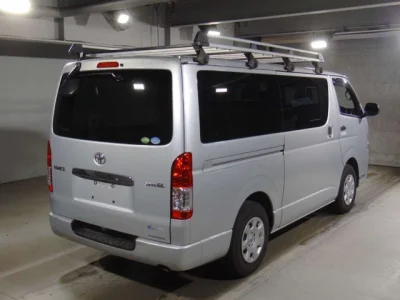Toyota HiAce Van