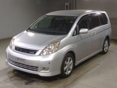 Toyota ISIS