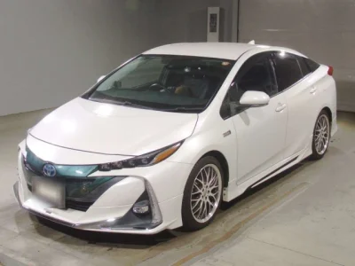 Toyota Prius PHV