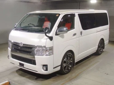 Toyota HiAce Van