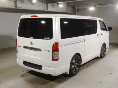 Toyota HiAce Van
