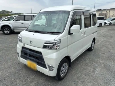 Toyota Pixis Van
