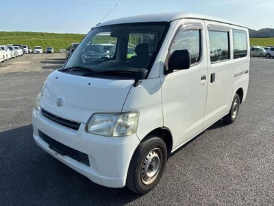 Toyota LiteAce Van