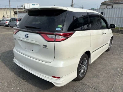 Toyota Estima Hybrid