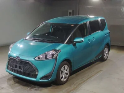 Toyota Sienta