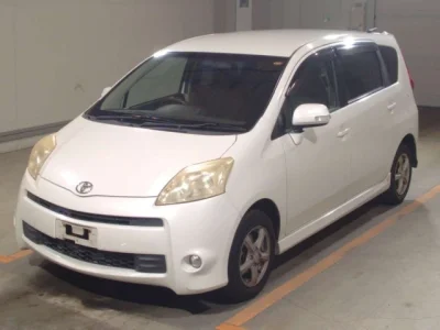 Toyota Passo Sette