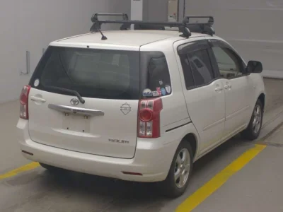 Toyota Raum