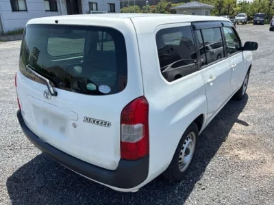 Toyota SUCCEED