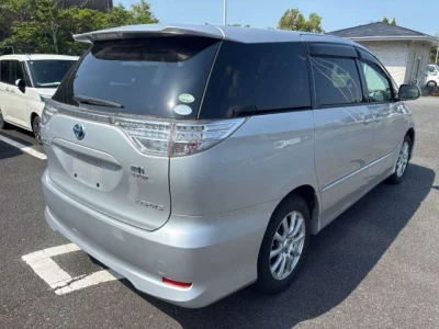Toyota Estima Hybrid