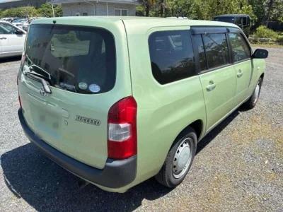 Toyota SUCCEED