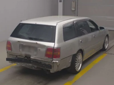 Toyota CROWN ESTATE