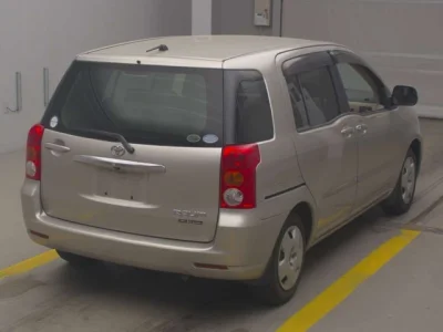 Toyota Raum