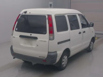 Toyota LiteAce Van