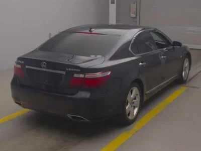 Lexus LS460L