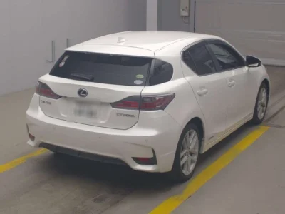 Lexus CT200h