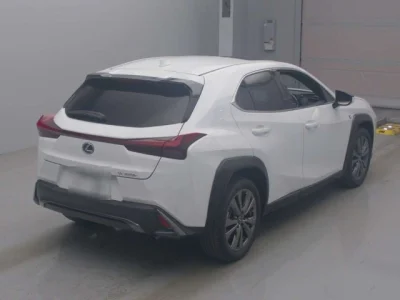 Lexus UX250h