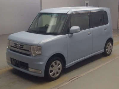 Toyota Pixis Space
