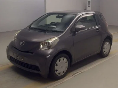 Toyota iQ