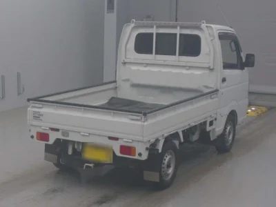 Nissan NT100 Clipper