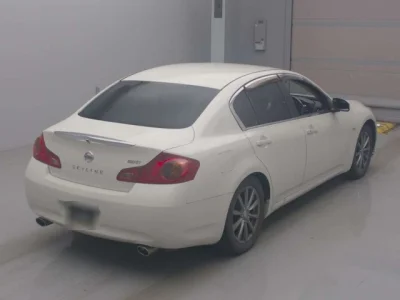 Nissan SKYLINE