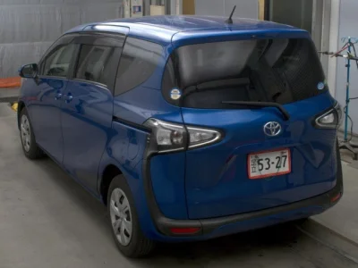 Toyota Sienta