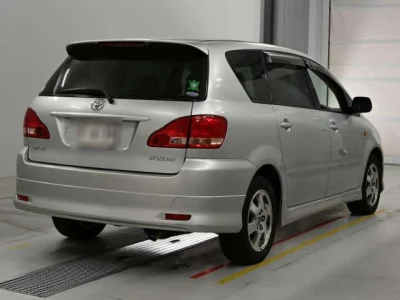 Toyota Ipsum