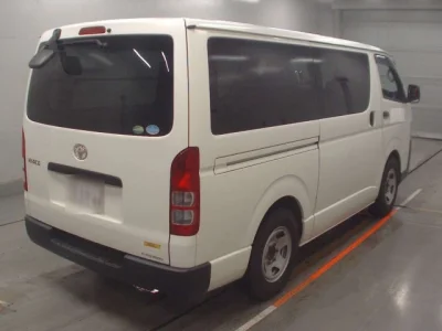 Toyota HiAce Van