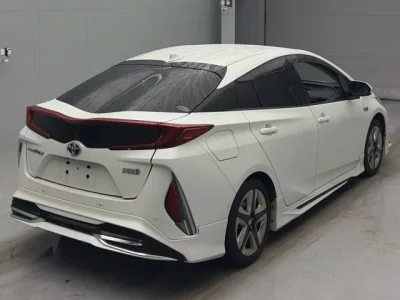 Toyota Prius PHV