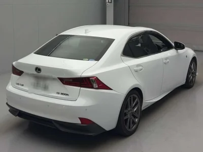 Lexus IS300h