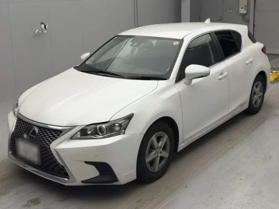 Lexus CT200h